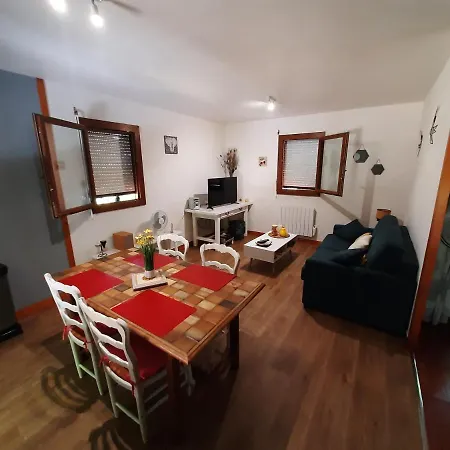 Maison Au Calme Situee A 5km Du Centre-ville De Sarlat Holiday home